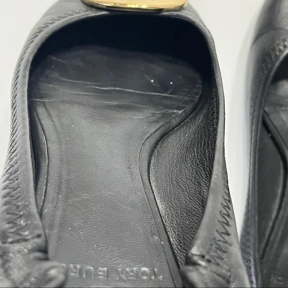 Tory Burch Flats Black with Gold Emblem - Picture 14 of 14